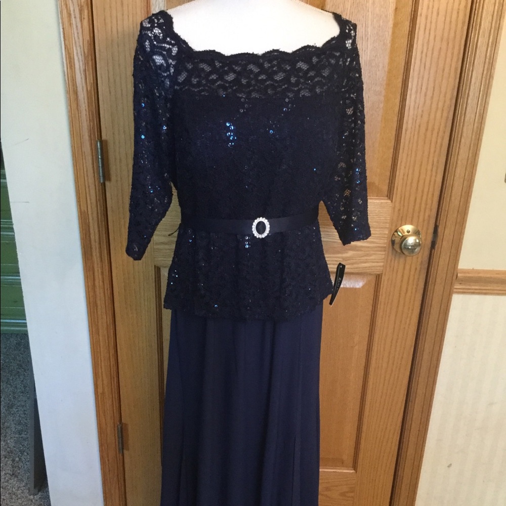 R&M Richards formal full length dress NWT 11-6